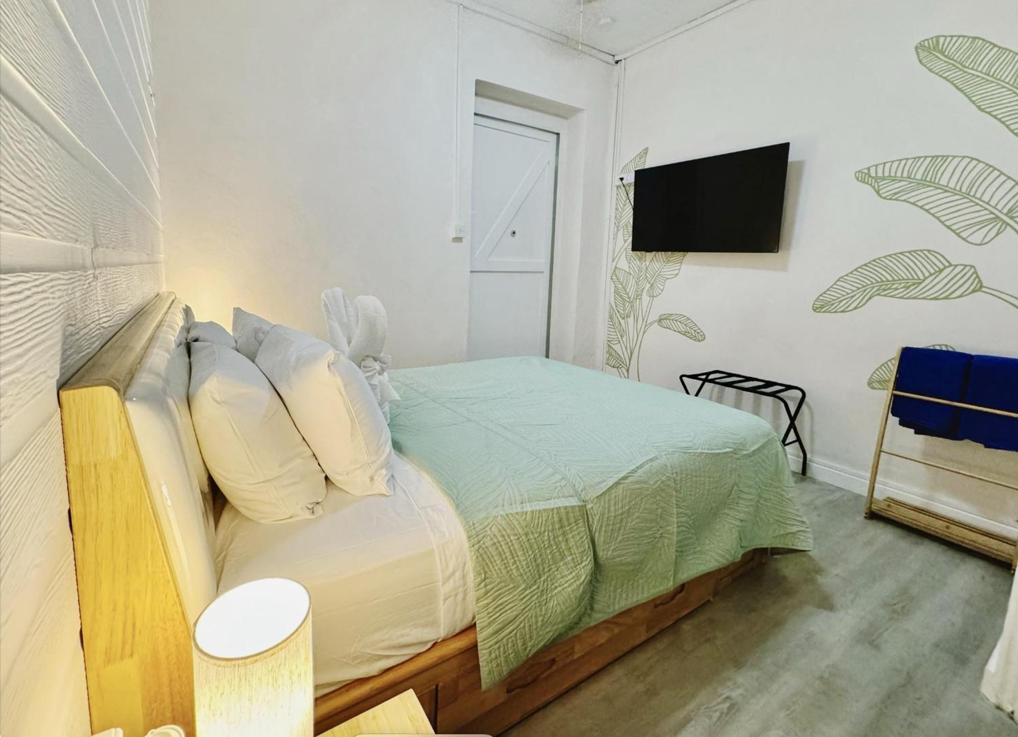 Eden On The Sea Hotel Bridgetown Bagian luar foto